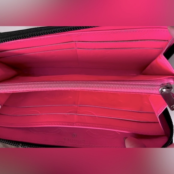 Chanel Authentic Quilted Cambon Zip Around Wallet Dust Bag VGC - Picture 10 of 12